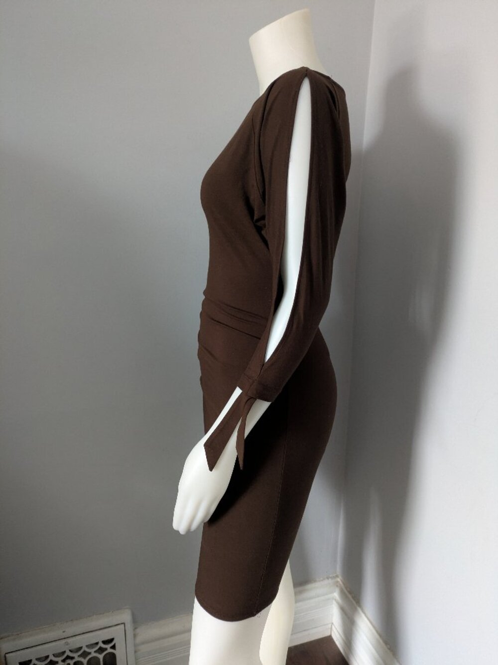 Cache dress - Picture 4 of 7